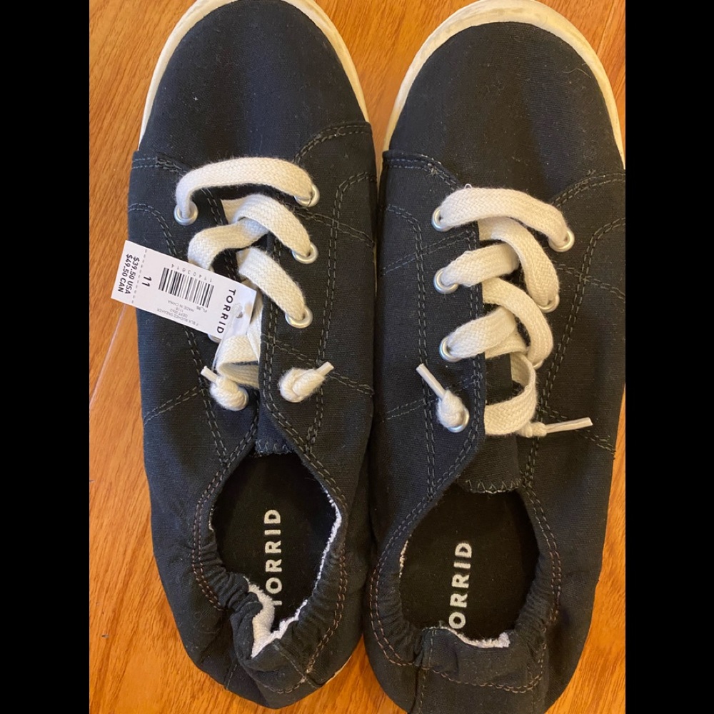 Torrid Fabric Lace Up Sneakers Size 11